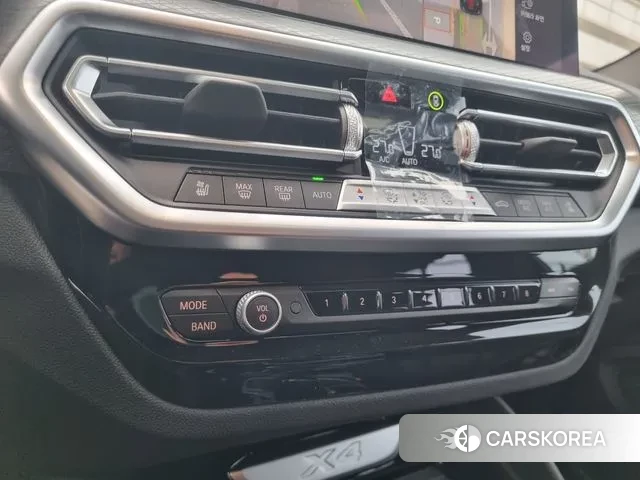 BMW X4 (G02) 2024 Черный из Кореи, фото 2