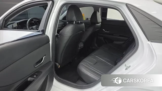 Hyundai Avante Hybrid (CN7) 2021 Белый из Кореи, фото 2