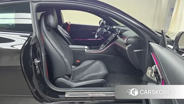 Mercedes-Benz CLE-Class C236 2024 Черный из Кореи, фото 2