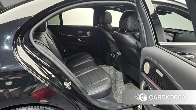 Mercedes-Benz E-Class W213 2020 Черный из Кореи, фото 2