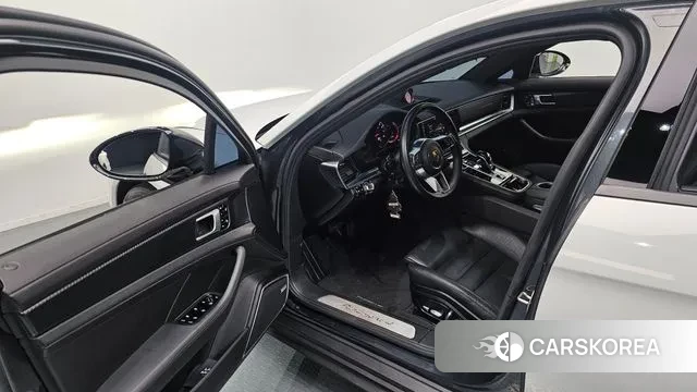 Porsche Panamera (971) 2018 Серый из Кореи, фото 2