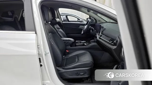 Kia Sportage 5th Generation 2024 Белый из Кореи, фото 2