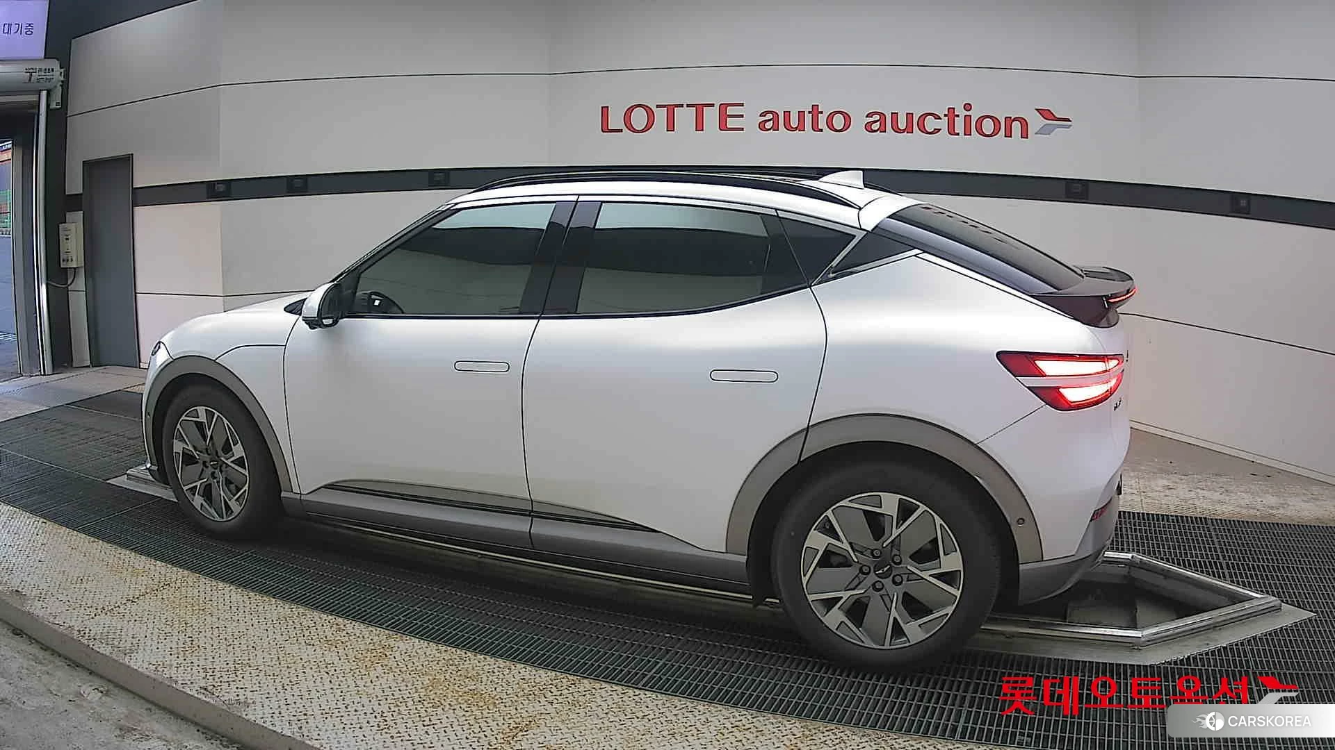 Hyundai GV60 2022 Matterhorn White (matte) из Кореи, фото 2
