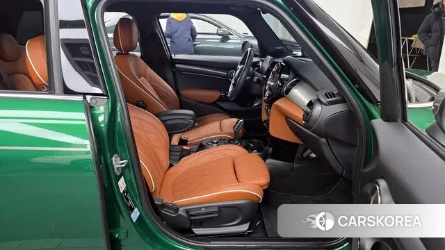 Mini Cooper 2021 Зеленый из Кореи, фото 2