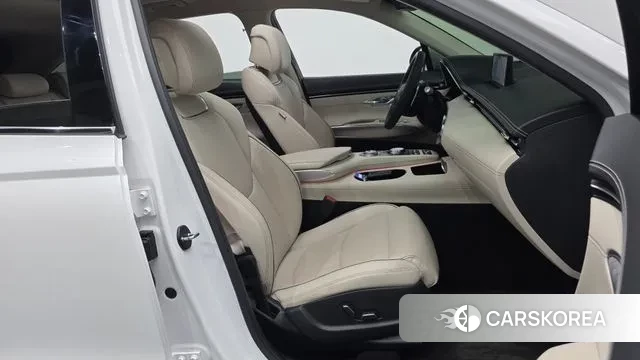 Genesis GV70 2021 Белый из Кореи, фото 2