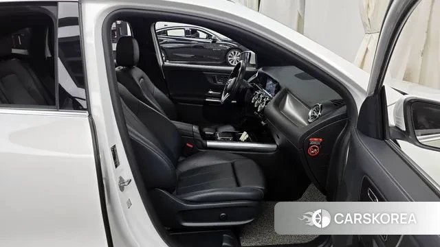Mercedes-Benz GLA - Class H247 2021 Белый из Кореи, фото 2