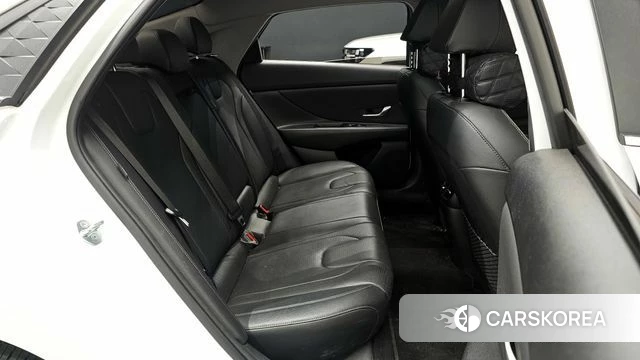 Hyundai The New Avante (CN7) 2023 Белый из Кореи, фото 2