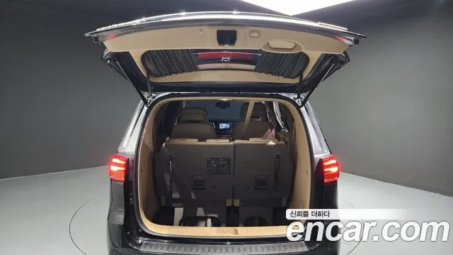 Kia The New Carnival 2019 Черный из Кореи, фото 2