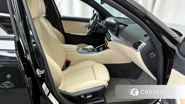 BMW 3 Series (G20) 2023 Черный из Кореи, фото 2