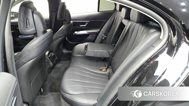 Mercedes-Benz E-Class W214 2025 Черный из Кореи, фото 2