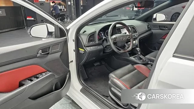 Hyundai Avante AD 2018 Белый из Кореи, фото 2