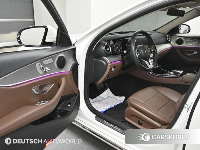 Mercedes-Benz E-Class W213 2019 Белый из Кореи, фото 2