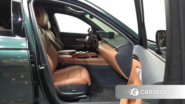 Genesis GV70 2021 Темно-зеленый из Кореи, фото 2