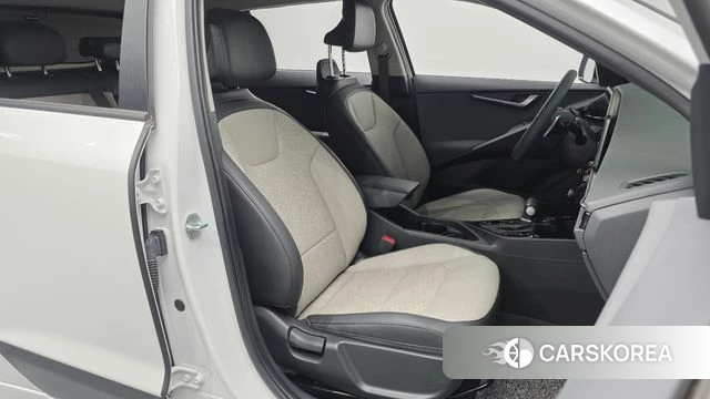 Kia Di Ol Nu Niro 2022 Белый из Кореи, фото 2