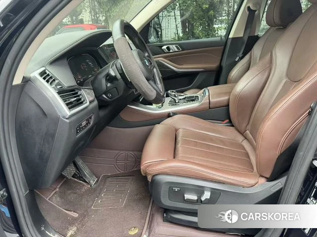 BMW X5 (imported) 2021 Черный из Китая, фото 2