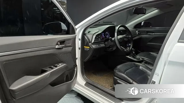 Hyundai The New Avante AD 2018 Белый из Кореи, фото 2