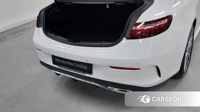 Mercedes-Benz E-Class W213 2021 Белый из Кореи, фото 2