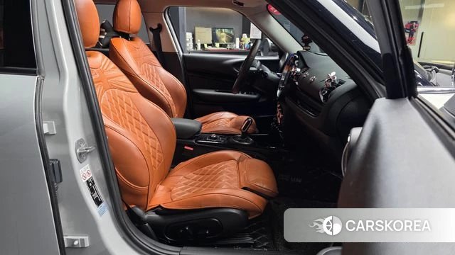 Mini Cooper D Clubman 2021 Серебристо-серый из Кореи, фото 2