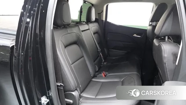 Chevrolet (GM Daewoo) Real New Colorado 2022 Черный из Кореи, фото 2