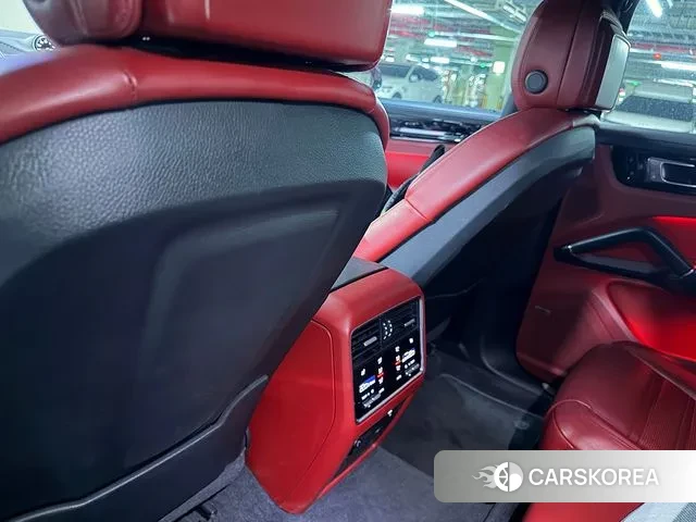 Porsche Cayenne (PO536) 2021 Белый из Кореи, фото 2