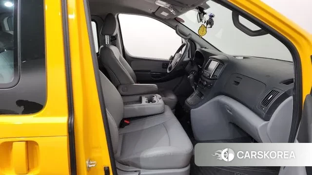 Hyundai The New Grand Starex 2019 Желтый из Кореи, фото 2