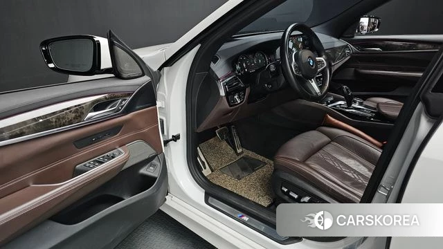 BMW 6 Series GT (G32) 2018 Белый из Кореи, фото 2