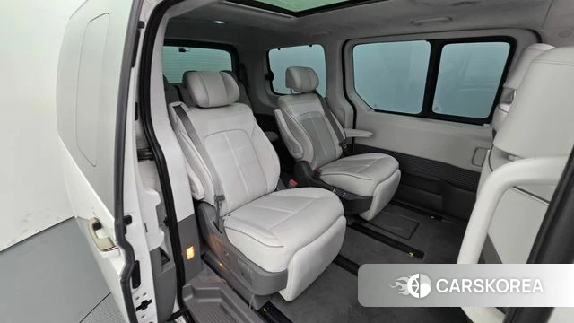 Hyundai Staria 2025 Белый из Кореи, фото 2