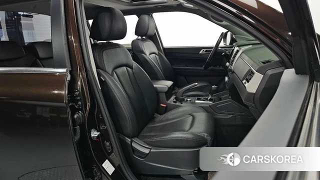 Ssangyong Rexton Sports 2018 Коричневый из Кореи, фото 2