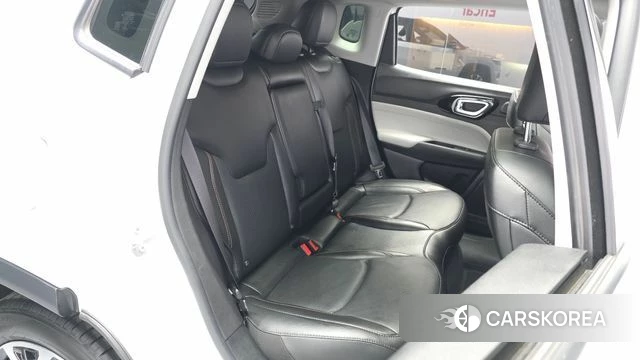 Jeep Compass 2nd Generation 2022 Белый из Кореи, фото 2