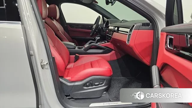 Porsche Cayenne (PO536) 2022 Жемчужный цвет из Кореи, фото 2