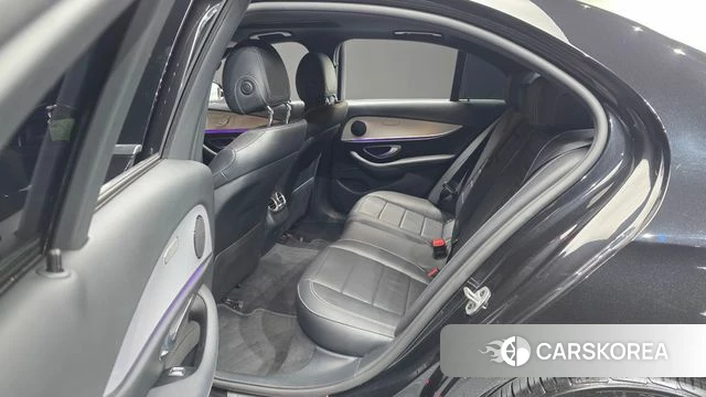 Mercedes-Benz E-Class W213 2020 Черный из Кореи, фото 2