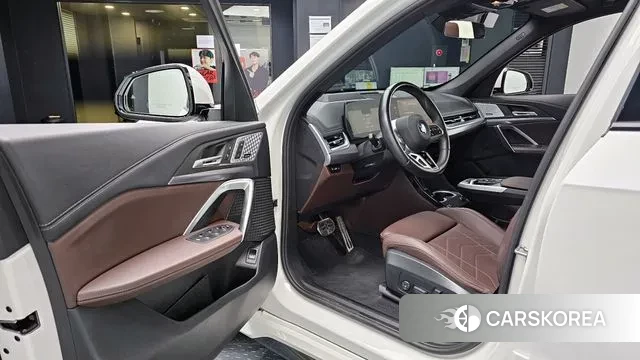 BMW X1 (U11) 2023 Белый из Кореи, фото 2