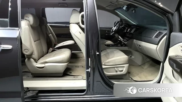 Kia The New Carnival 2020 Серый из Кореи, фото 2