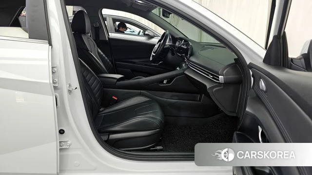 Hyundai Avante (CN7) 2021 Белый из Кореи, фото 2