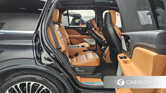 Lincoln Aviator 2nd generation 2021 Черный из Кореи, фото 2