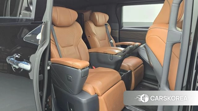 Toyota Alphard 4th Generation 2024 Черный из Кореи, фото 2