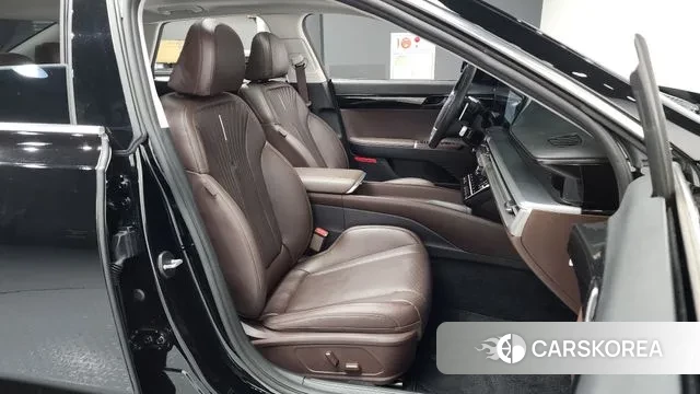 Hyundai Grandeur Hybrid (GN7) 2023 Черный из Кореи, фото 2