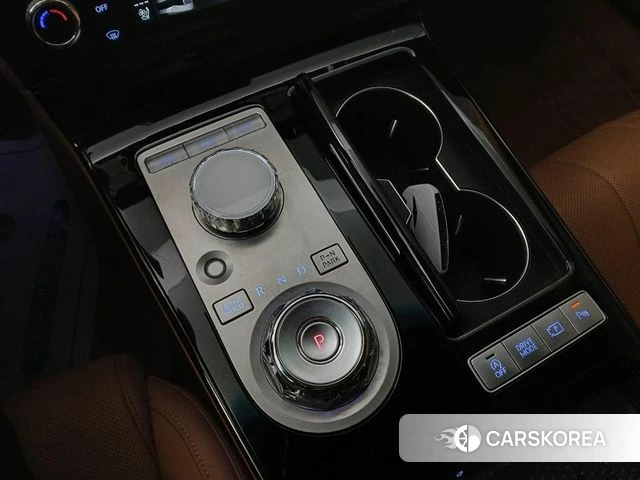 Genesis G80 (RG3) 2025 Серебристо-серый из Кореи, фото 2