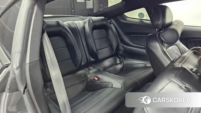 Ford Mustang 2021 Серый из Кореи, фото 2