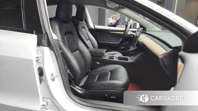 Tesla Model 3 2021 Белый из Кореи, фото 2