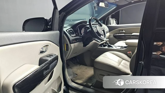 Kia The New Carnival 2018 Серый из Кореи, фото 2