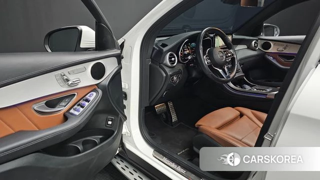 Mercedes-Benz GLC-Class X253 2023 Белый из Кореи, фото 2
