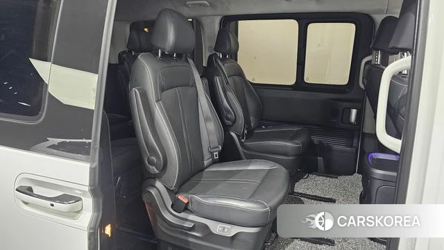 Hyundai Staria 2022 Белый из Кореи, фото 2