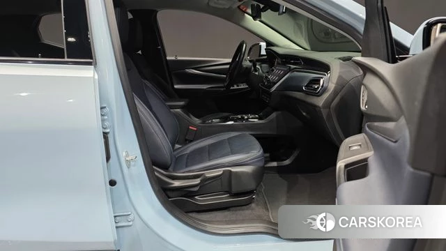 Chevrolet (GM Daewoo) Bolt EUV 2022 Небесно-голубой из Кореи, фото 2