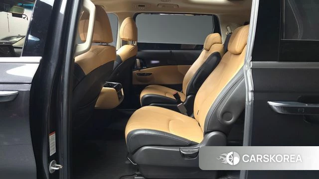 Kia Carnival 4th generation 2021 Серый из Кореи, фото 2