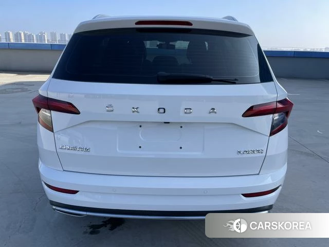 Skoda Krok 2022 Белый из Китая, фото 2
