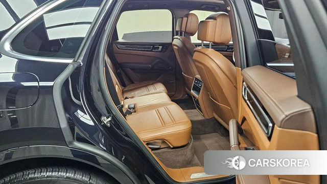Porsche Cayenne (PO536) 2019 Черный из Кореи, фото 2