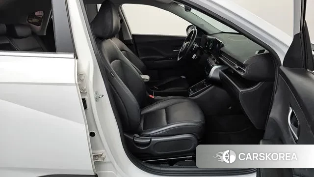 Hyundai Kona (SX2) 2023 Белый из Кореи, фото 2