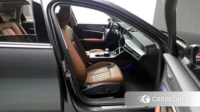 Audi A6 (C8) 2021 Серый из Кореи, фото 2