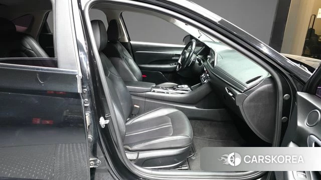Hyundai Sonata (DN8) 2019 Черный из Кореи, фото 2